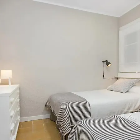 Cosy 3-bedroom For 6-8 People Just 50m From The Apartment *