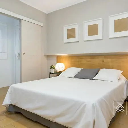 Cosy 3-bedroom For 6-8 People Just 50m From The *